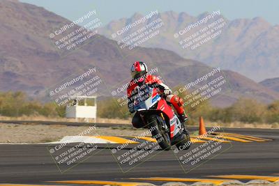 media/Nov-06-2022-SoCal Trackdays (Sun) [[208d2ccc26]]/Turn 14 (930am)/